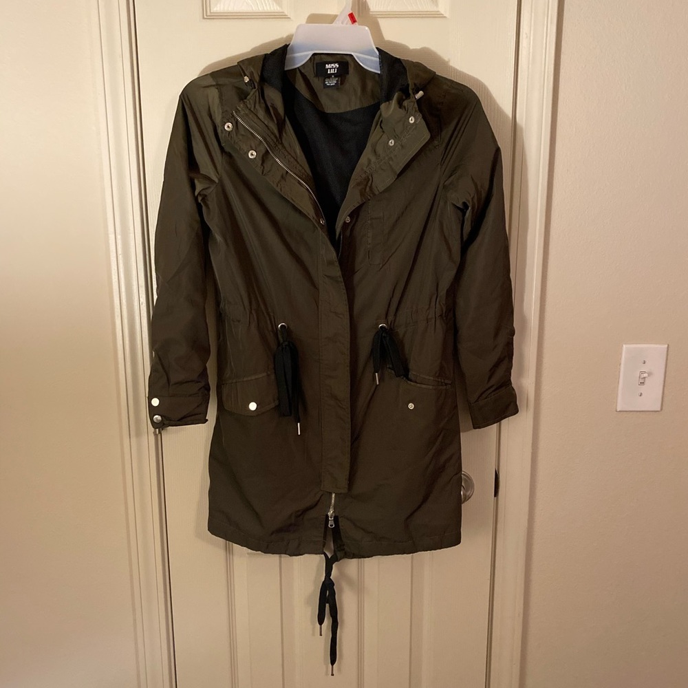 Lightweight rain jacket - size S